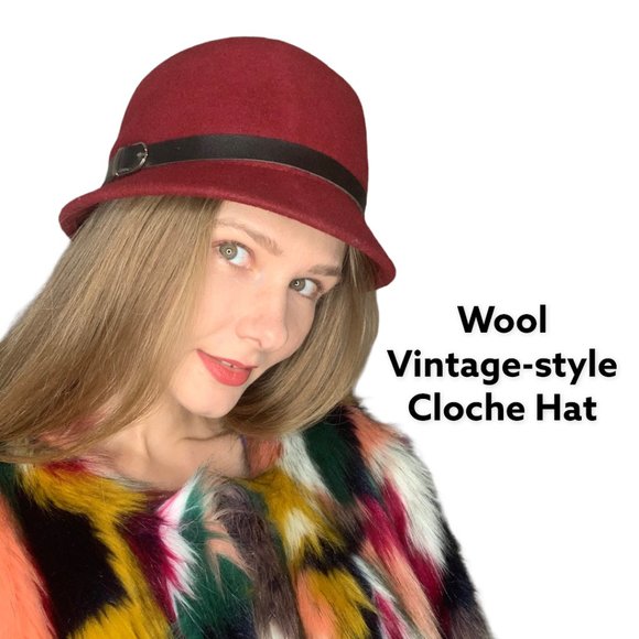 Karen studio Accessories - Bucket / Cloche Hat with Vintage vibes in burgundy. New!
